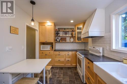 1379 Ewert Street, Prince George, BC - Indoor Photo Showing Kitchen