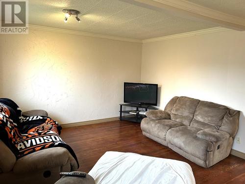 1869 Juniper Street, Prince George, BC - Indoor Photo Showing Living Room