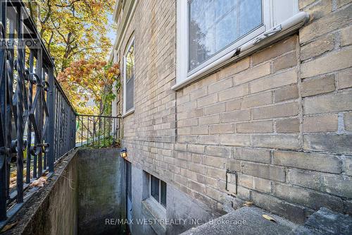 19 Hedgewood Road, Toronto, ON -  With Exterior