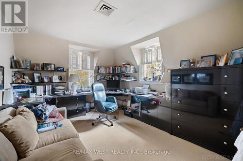 19 Hedgewood Road, Toronto, ON - Indoor Photo Showing Office