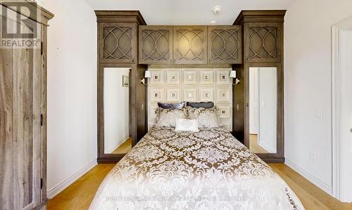 2501 Lakeshore Drive, Ramara, ON - Indoor Photo Showing Bedroom