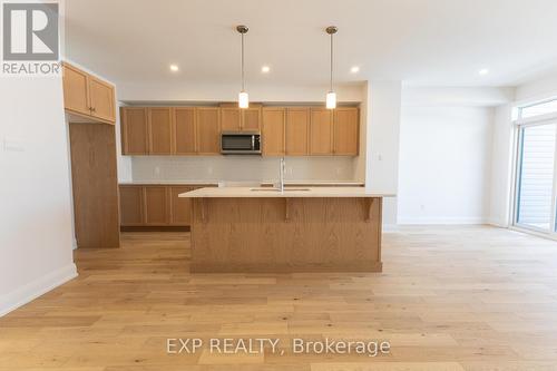 185 Craig Duncan Terrace, Ottawa, ON - Indoor Photo Showing Kitchen