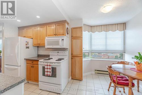 508 - 100 County Court Boulevard, Brampton, ON - Indoor Photo Showing Kitchen