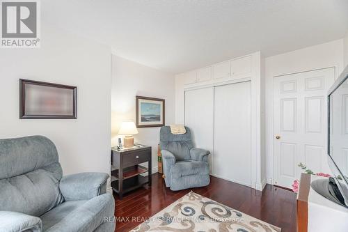 508 - 100 County Court Boulevard, Brampton, ON - Indoor Photo Showing Living Room