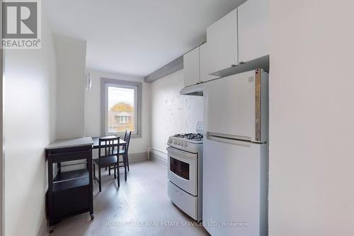 360 Concord Avenue, Toronto, ON - Indoor Photo Showing Kitchen