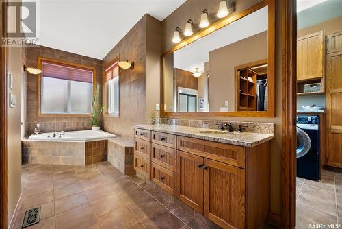 612 Green Avenue, Regina Beach, SK - Indoor Photo Showing Bathroom