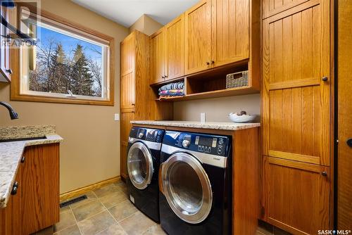 612 Green Avenue, Regina Beach, SK - Indoor Photo Showing Laundry Room