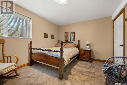 612 Green Avenue, Regina Beach, SK - Indoor Photo Showing Bedroom