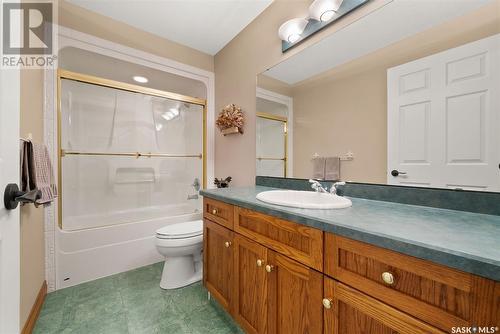 612 Green Avenue, Regina Beach, SK - Indoor Photo Showing Bathroom