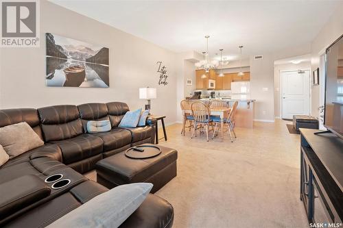 204 102 Armistice Way, Saskatoon, SK - Indoor Photo Showing Living Room