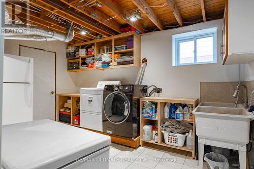 3321 Monica Drive, Mississauga, ON - Indoor Photo Showing Laundry Room