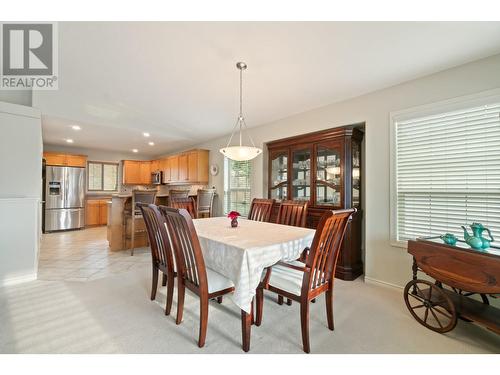 3512 Ridge Boulevard Unit# 15, West Kelowna, BC - Indoor Photo Showing Dining Room