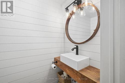 101 Bagot Street, Cobourg, ON - Indoor Photo Showing Bathroom