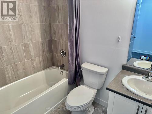 429 - 450 Dundas Street E, Hamilton, ON - Indoor Photo Showing Bathroom