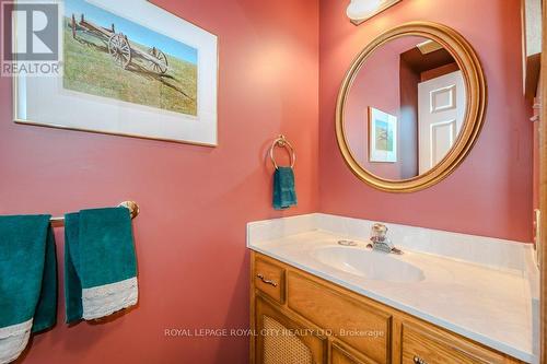 43 Mont Street, Guelph, ON - Indoor Photo Showing Bathroom