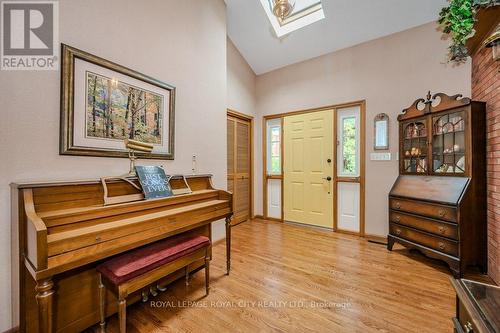 43 Mont Street, Guelph, ON - Indoor Photo Showing Other Room