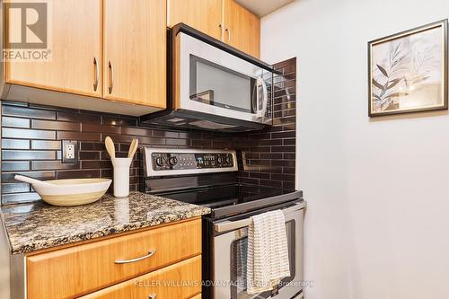 901 - 35 Bales Avenue, Toronto, ON - Indoor Photo Showing Kitchen