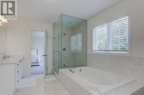 21 Ash Hill Avenue, Caledon, ON - Indoor Photo Showing Bathroom