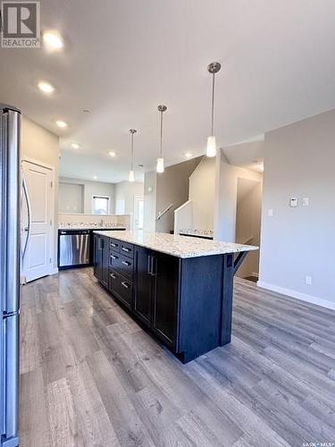 525 Douglas Drive, Swift Current, SK - Indoor Photo Showing Kitchen With Upgraded Kitchen