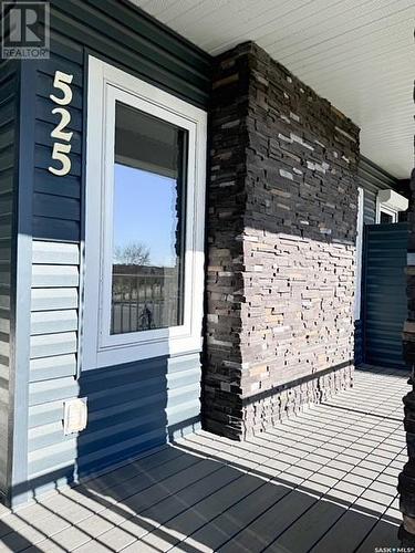 525 Douglas Drive, Swift Current, SK - Outdoor With Exterior