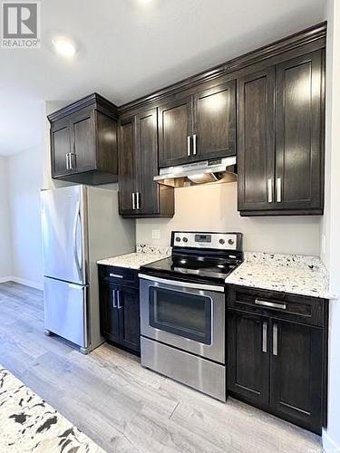 525 Douglas Drive, Swift Current, SK - Indoor Photo Showing Kitchen