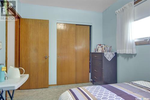 3515 6Th Avenue N, Regina, SK - Indoor Photo Showing Bedroom