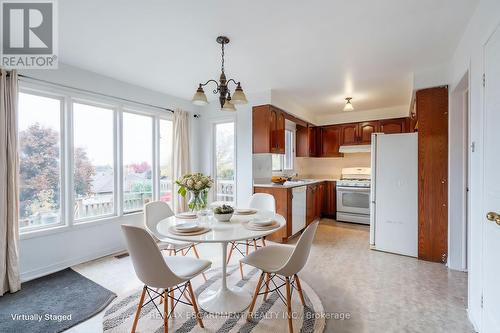 15 Ashcroft Drive, Hamilton, ON - Indoor Photo Showing Dining Room