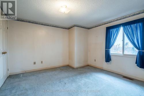 15 Ashcroft Drive, Hamilton, ON - Indoor Photo Showing Other Room