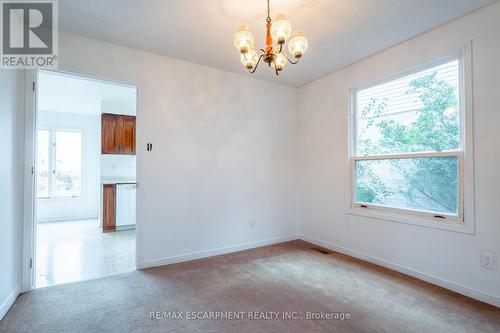 15 Ashcroft Drive, Hamilton, ON - Indoor Photo Showing Other Room