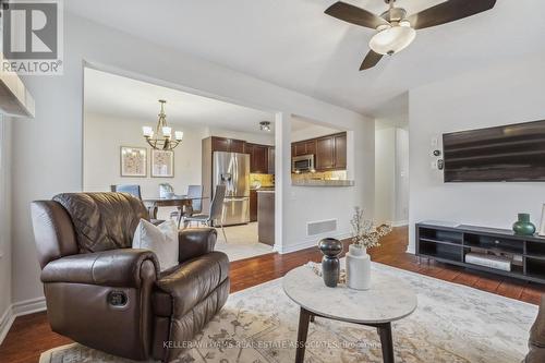 76 Griffiths Avenue, Cambridge, ON - Indoor Photo Showing Living Room