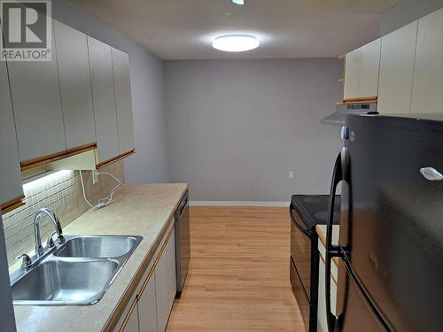 3800 28A Street Unit# 216, Vernon, BC - Indoor Photo Showing Kitchen With Double Sink