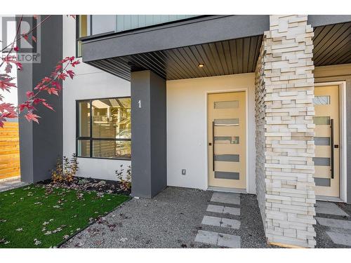 747 Patterson Avenue Unit# 2, Kelowna, BC - Outdoor