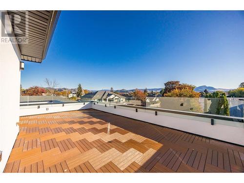 747 Patterson Avenue Unit# 2, Kelowna, BC - Outdoor With Body Of Water