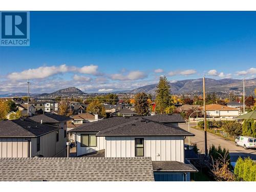 747 Patterson Avenue Unit# 2, Kelowna, BC - Outdoor With View