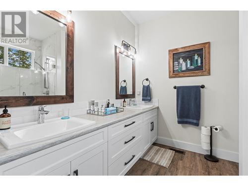 260 Terry Road, Enderby, BC - Indoor Photo Showing Bathroom