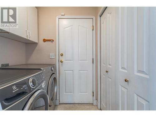 2669 Wild Horse Drive, West Kelowna, BC - Indoor Photo Showing Laundry Room