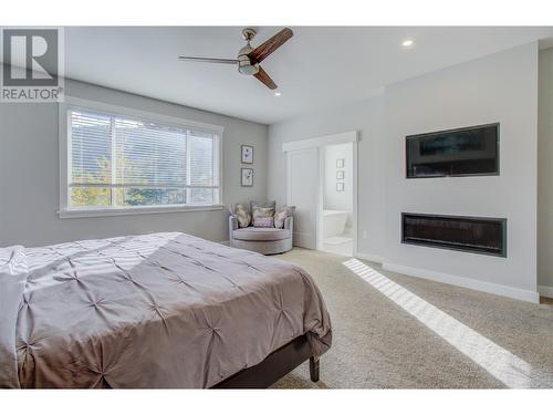 2380 15 Avenue Se, Salmon Arm, BC - Indoor Photo Showing Bedroom