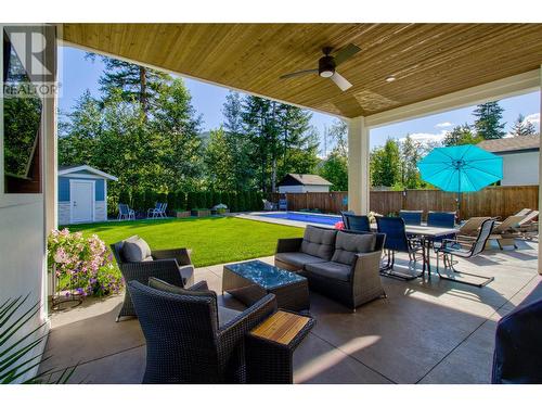 2380 15 Avenue Se, Salmon Arm, BC - Outdoor With Deck Patio Veranda With Backyard