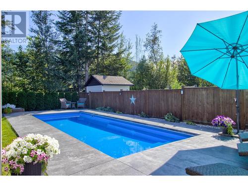 2380 15 Avenue Se, Salmon Arm, BC - Outdoor With In Ground Pool With Deck Patio Veranda With Backyard