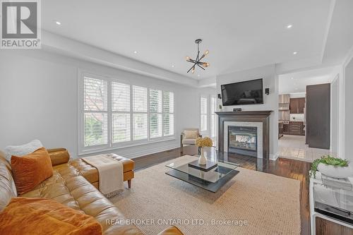 1385 Arrowhead Road, Oakville, ON - Indoor Photo Showing Living Room With Fireplace