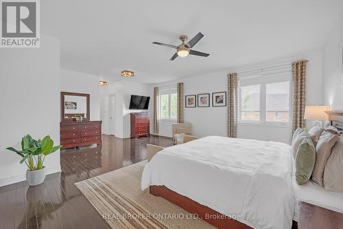 1385 Arrowhead Road, Oakville, ON - Indoor Photo Showing Bedroom