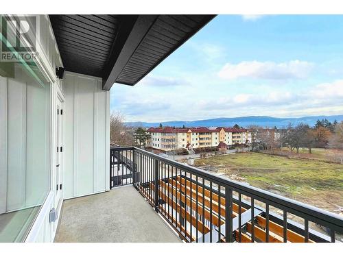 Patio view - 1220 Pacific Avenue Unit# 404, Kelowna, BC - Outdoor With View With Exterior