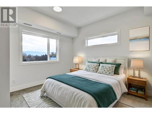 1220 Pacific Avenue Unit# 404, Kelowna, BC - Indoor Photo Showing Bedroom