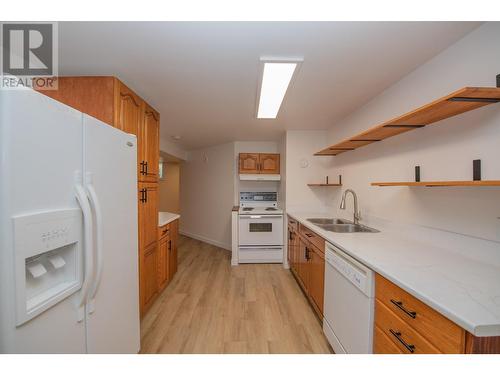 3211 16Th Street, Vernon, BC - Indoor Photo Showing Kitchen With Double Sink