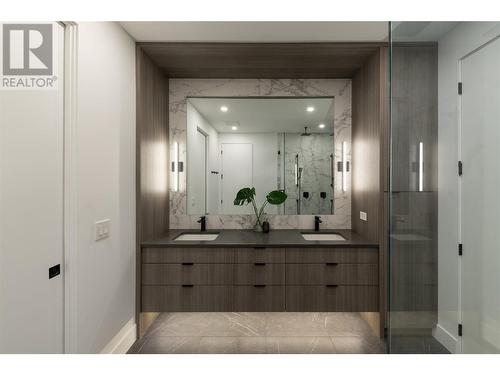 199 Echo Ridge Drive, Kelowna, BC - Indoor Photo Showing Bathroom