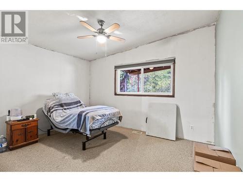 605 Dell Road, Kelowna, BC - Indoor Photo Showing Bedroom