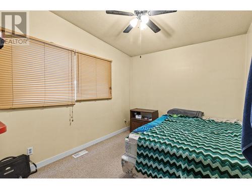 605 Dell Road, Kelowna, BC - Indoor Photo Showing Bedroom