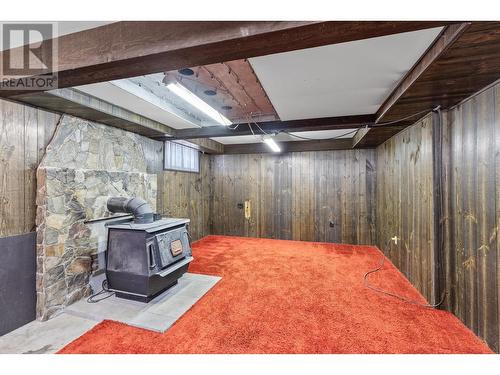 605 Dell Road, Kelowna, BC - Indoor Photo Showing Basement