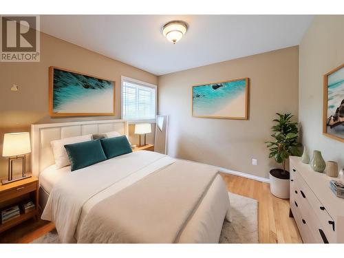 880 Arbor View Drive, Kelowna, BC - Indoor Photo Showing Bedroom