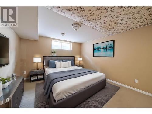 880 Arbor View Drive, Kelowna, BC - Indoor Photo Showing Bedroom